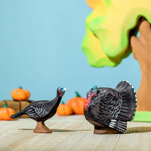 Bumbu Toys Turkey - Hen