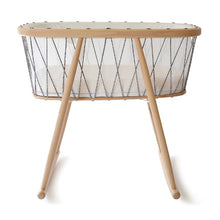 Charlie Crane KUMI Crib - Mesh / Black&White