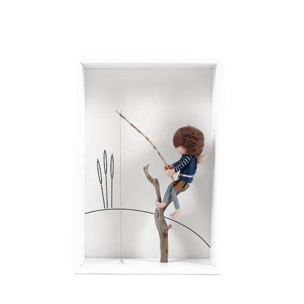 Dorimu Shadow Box Fisherman – White