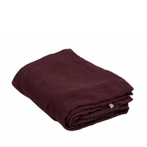 Garbo and Friends Muslin Filled Quilt – Burgundy