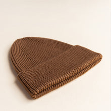 Hvid Knitted Beanie Fonzie - Chocolate