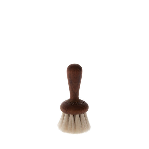 Iris Hantverk Face Brush - Dry Brushing, Oiled Walnut and Goat Hair