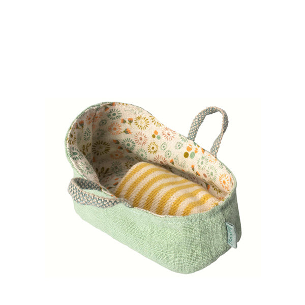 Maileg Baby Carrycot – My – Mint