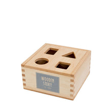 Wooden Story Shape Sorter – Natural