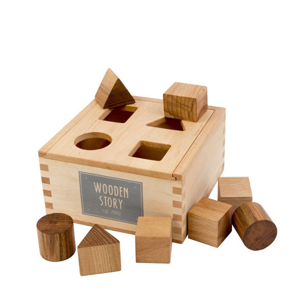 Wooden Story Shape Sorter – Natural