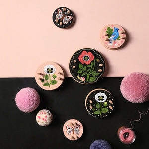 Pom Maker x Oana Befort – Extra Small Pink